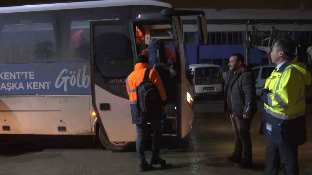 Ankara İtfaiyesi Kahramanmaraş’ta çalışmalarını sürdürüyor: 20 can kurtarıldı