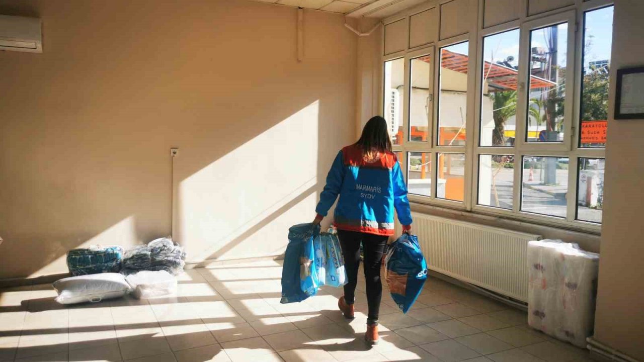 Kaymakam Aksoy, depremden etkilenen vatandaşlara yardım listesi belirtti