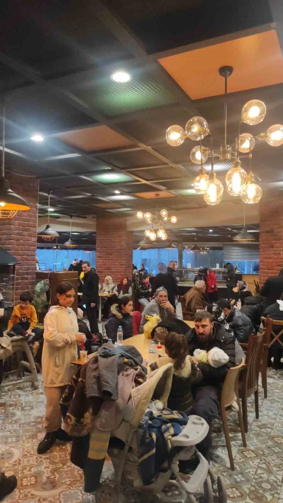 Başkan Büyükkılıç: “Belediyemiz, salon ve tesislerimiz Kayserili vatandaşlarımızın hizmetinde”