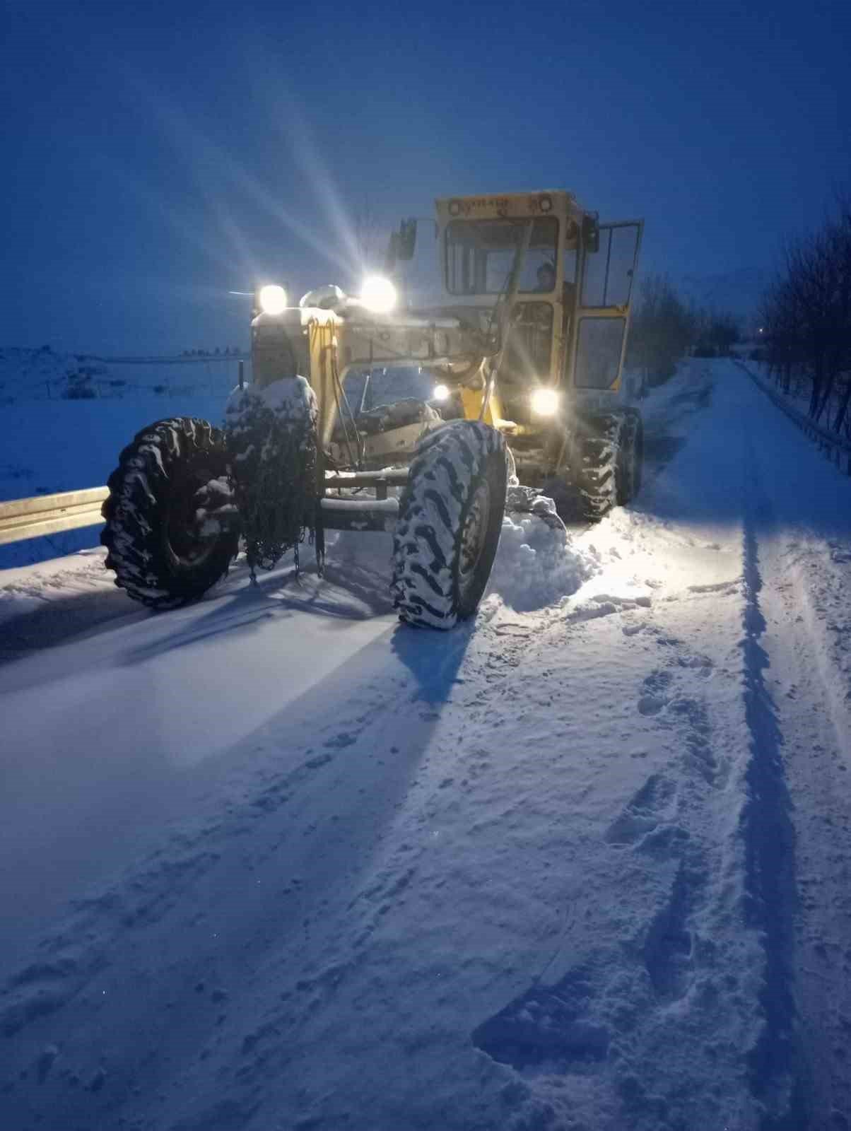 Kayseri’de 140 yol ulaşıma kapalı