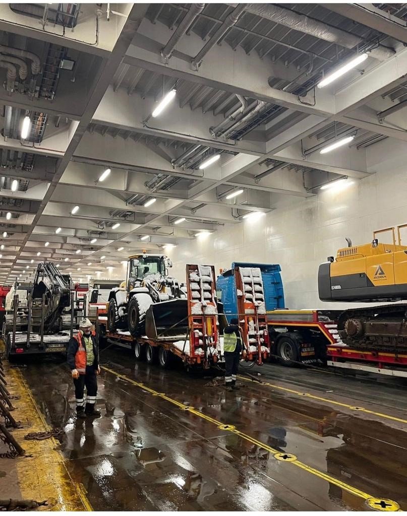 UND Kayseri’den 60 tır yardım malzemesi