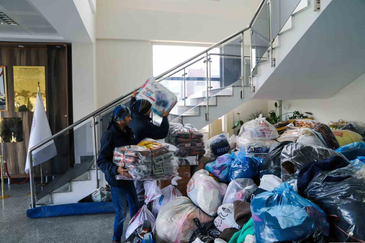 Köşk Belediyesi, depremzedeler için yardım kampanyası başlattı