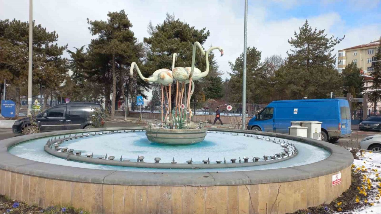 Afyonkarahisar buz kesti