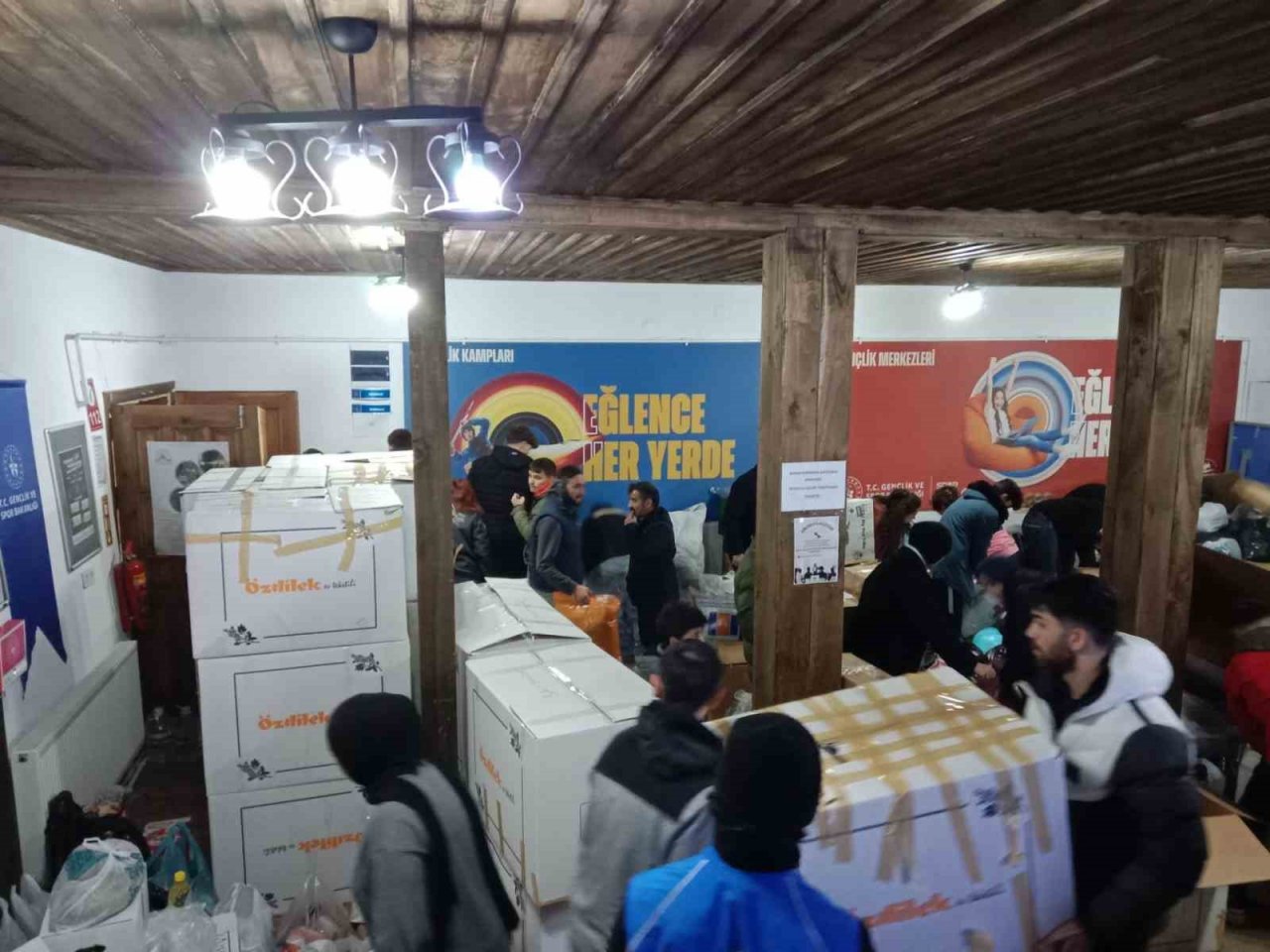 Osmaneli deprem bölgesi için tek yürek oldu