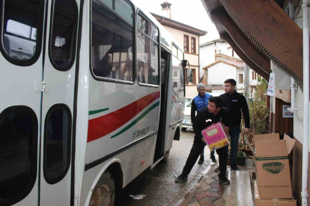 Osmaneli deprem bölgesi için tek yürek oldu