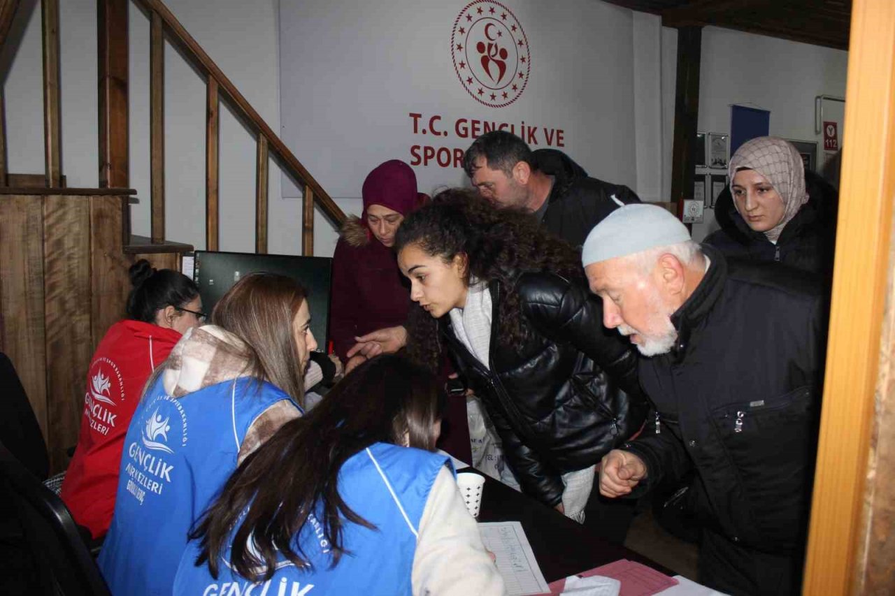 Osmaneli deprem bölgesi için tek yürek oldu