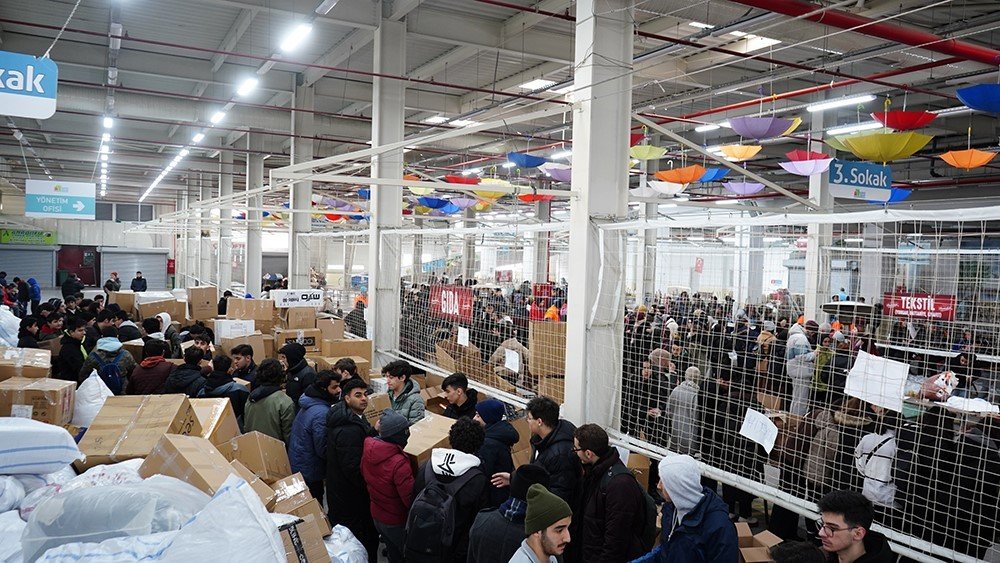 Başakşehir’den 50’nci yardım tırı yola çıktı