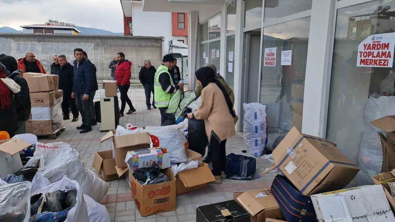 Buharkentliler depremzedeler için tek yürek oldu