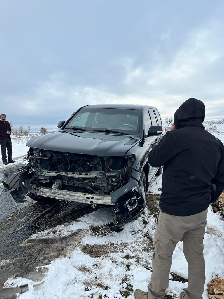 Hani Belediye Başkanı Lale, aracıyla kaza yaptı