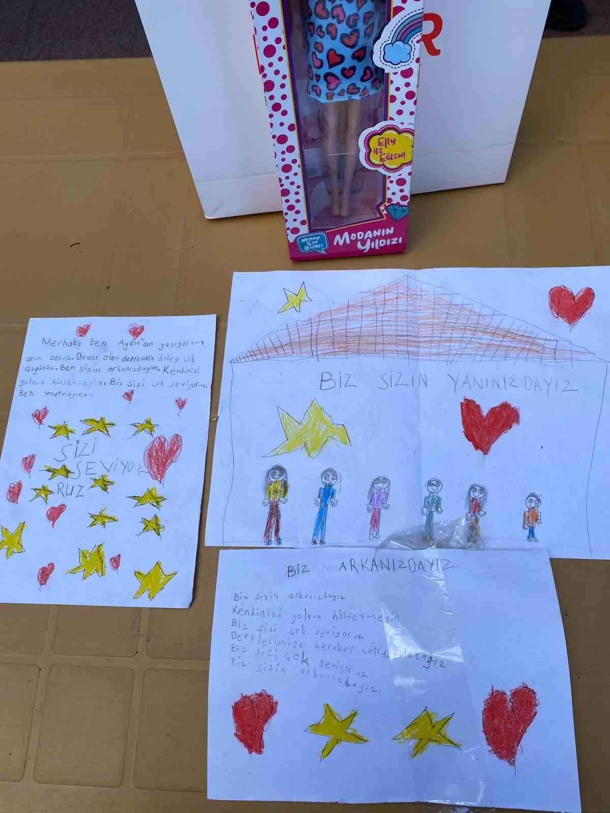 Efelerli miniklerden depremzedelere büyük moral