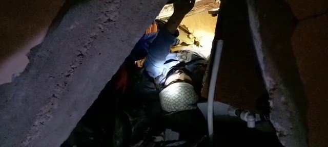 Enkazdan çıkarılan Eda: ‘Hepinize çok teşekkür ediyorum’