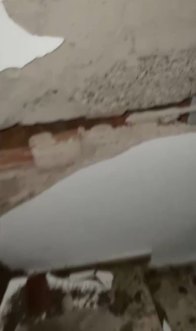 İkinci depremde yıkılan binanın ilk depremden sonra çekilmiş görüntüleri ortaya çıktı
