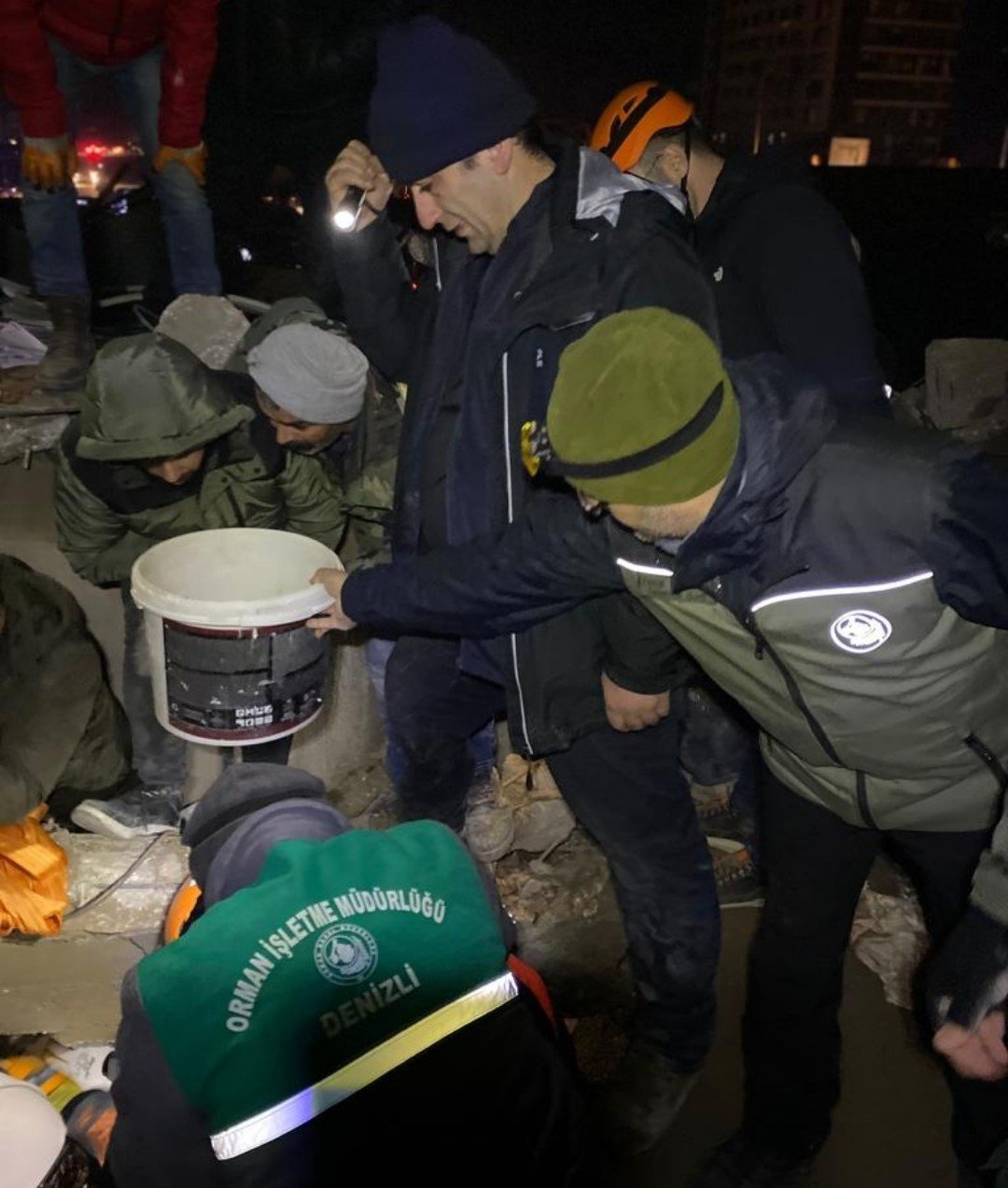 ORKUT ekibi yabancı uyruklu erkeği 47 saat sonra kurtardı