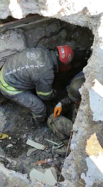 60 saat sonra enkazdan böyle çıktı