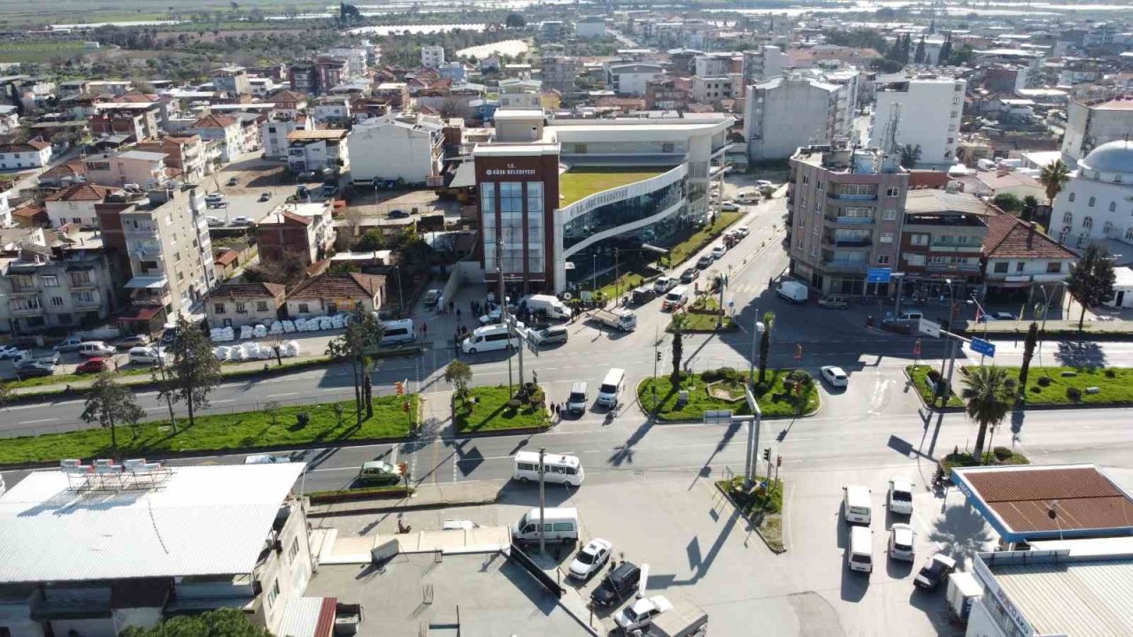 Köşk halkının şefkat eli deprem bölgesinde