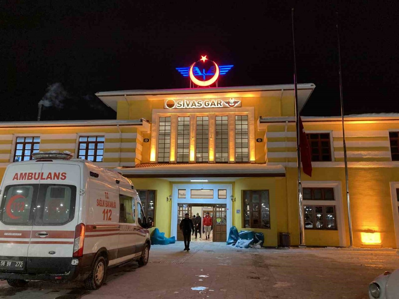 Sivas’ta YHT ilk yolculu seferinde depremzedeleri taşıdı