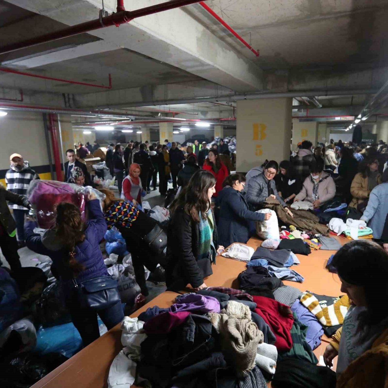 Deprem bölgesine destek geçen her saniye büyüyor