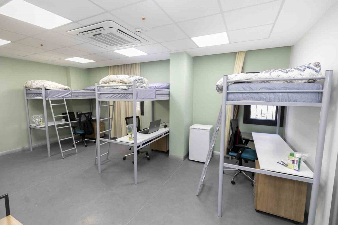 Mersin’de depremzedeler sıcak yuva ortamında misafir ediliyor