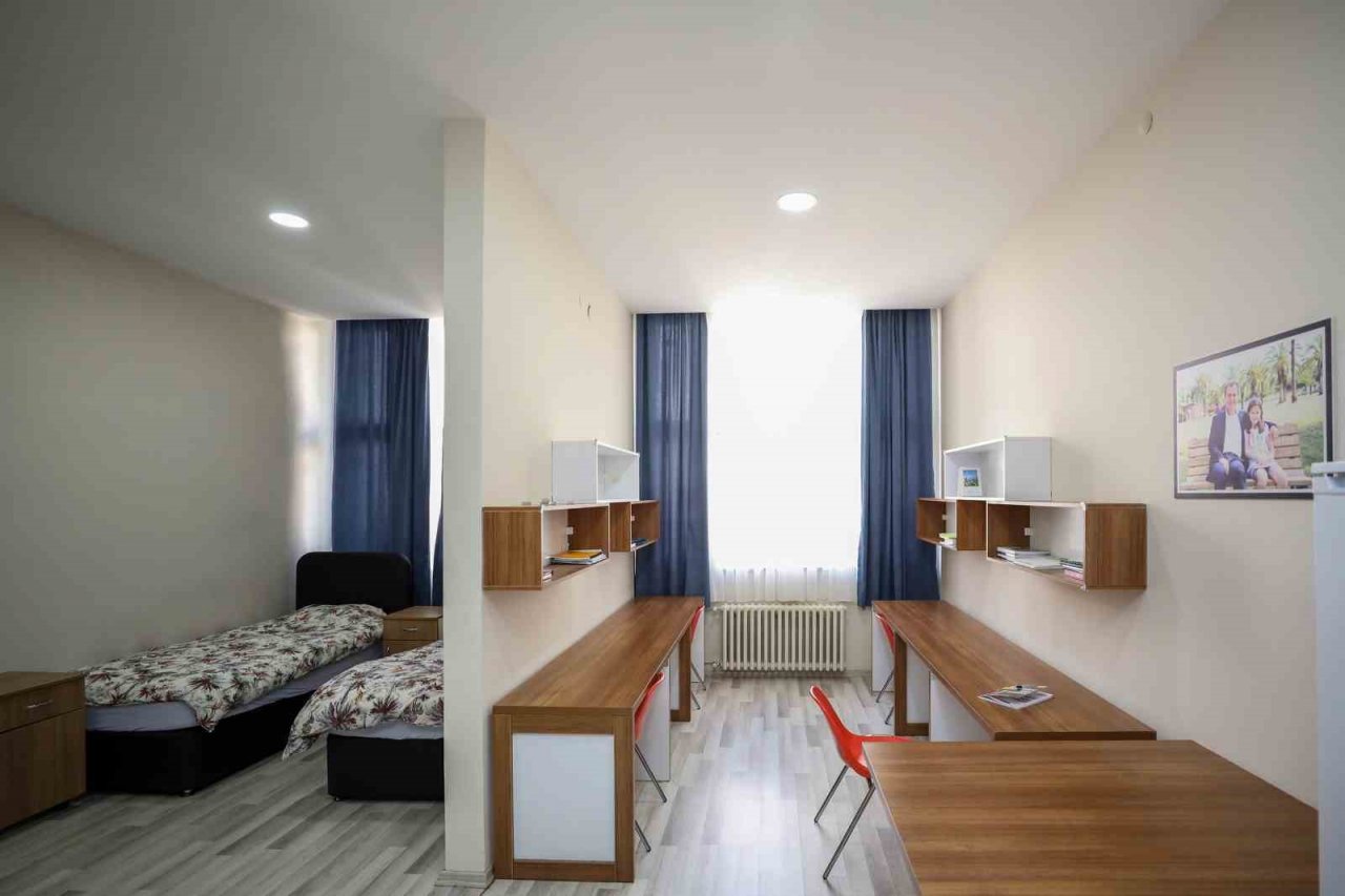 Mersin’de depremzedeler sıcak yuva ortamında misafir ediliyor