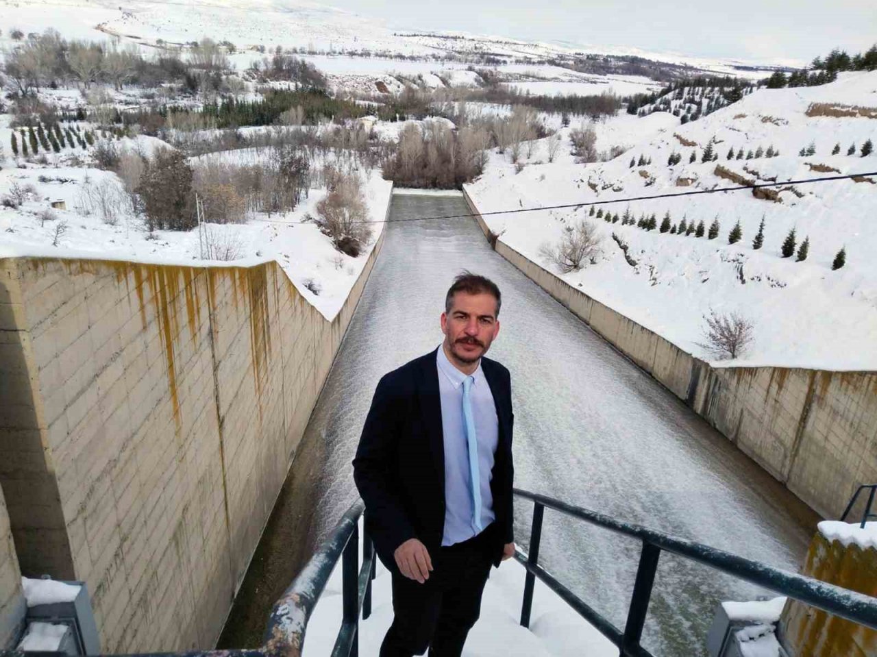 Malatya Sultansuyu Barajı suyu tahliye ediliyor