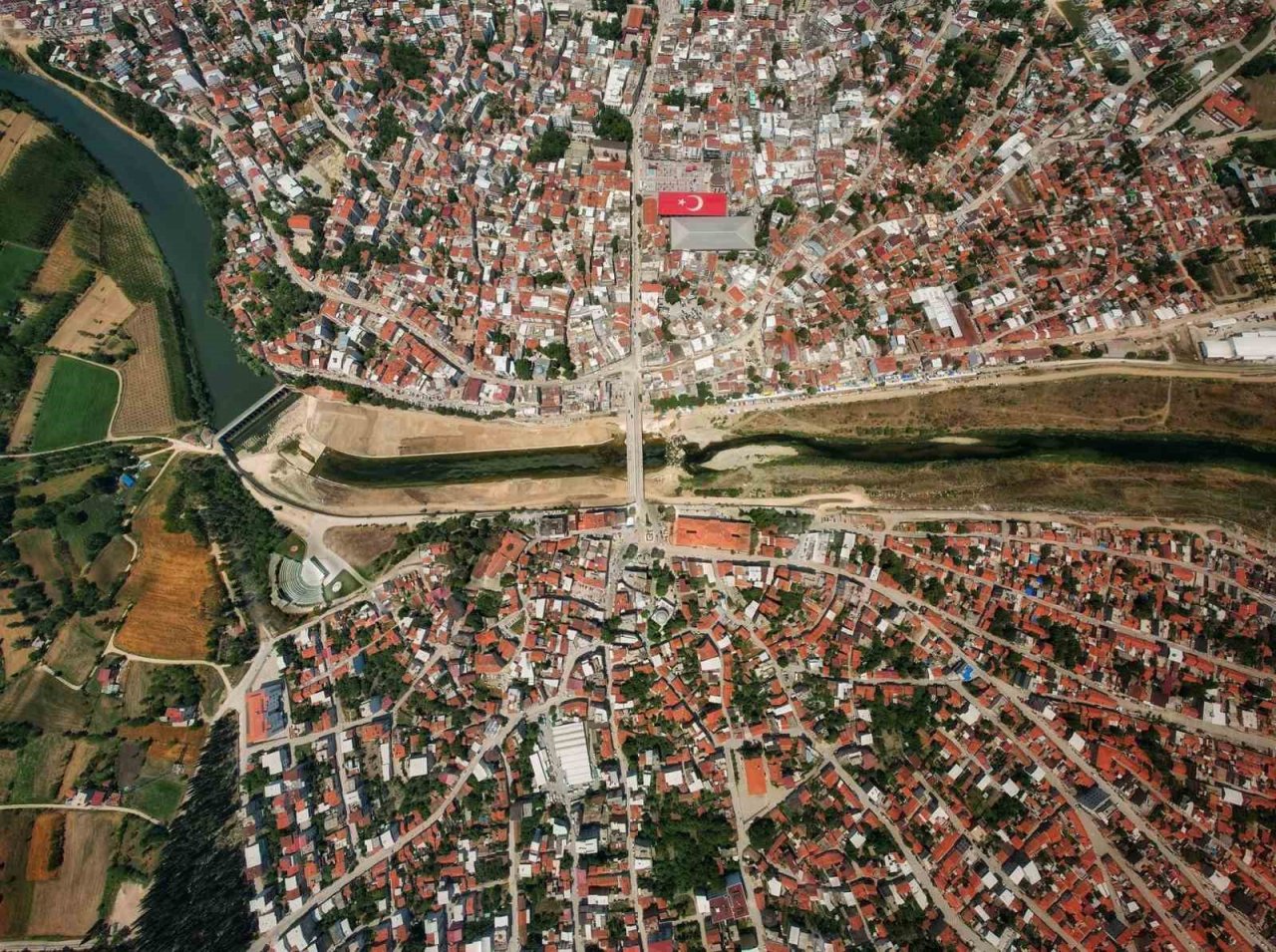 Mustafakemalpaşa’da nüfus arttı