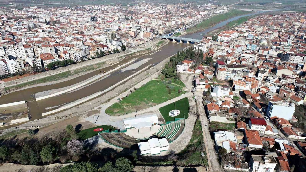 Mustafakemalpaşa’da nüfus arttı