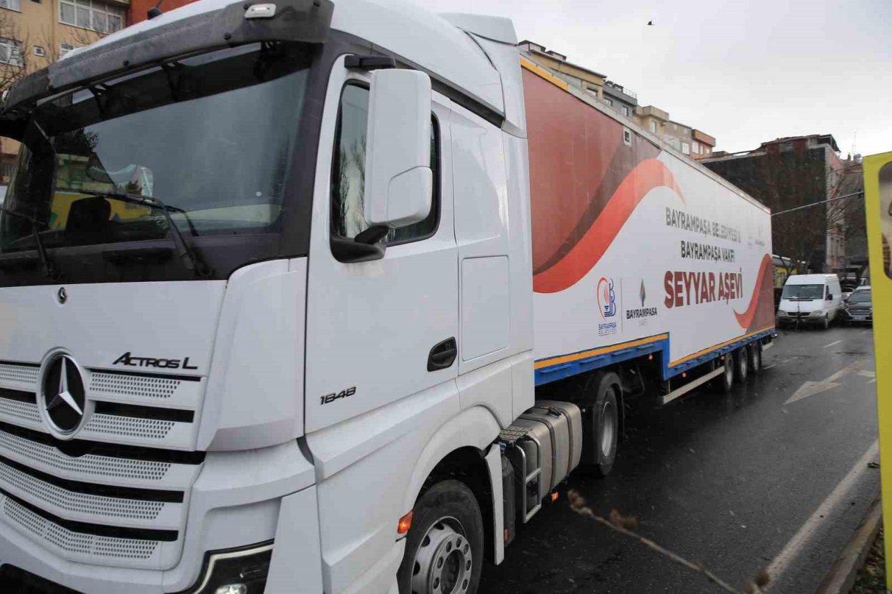 Bayrampaşa’nın "seyyar aşevi" deprem bölgesinde