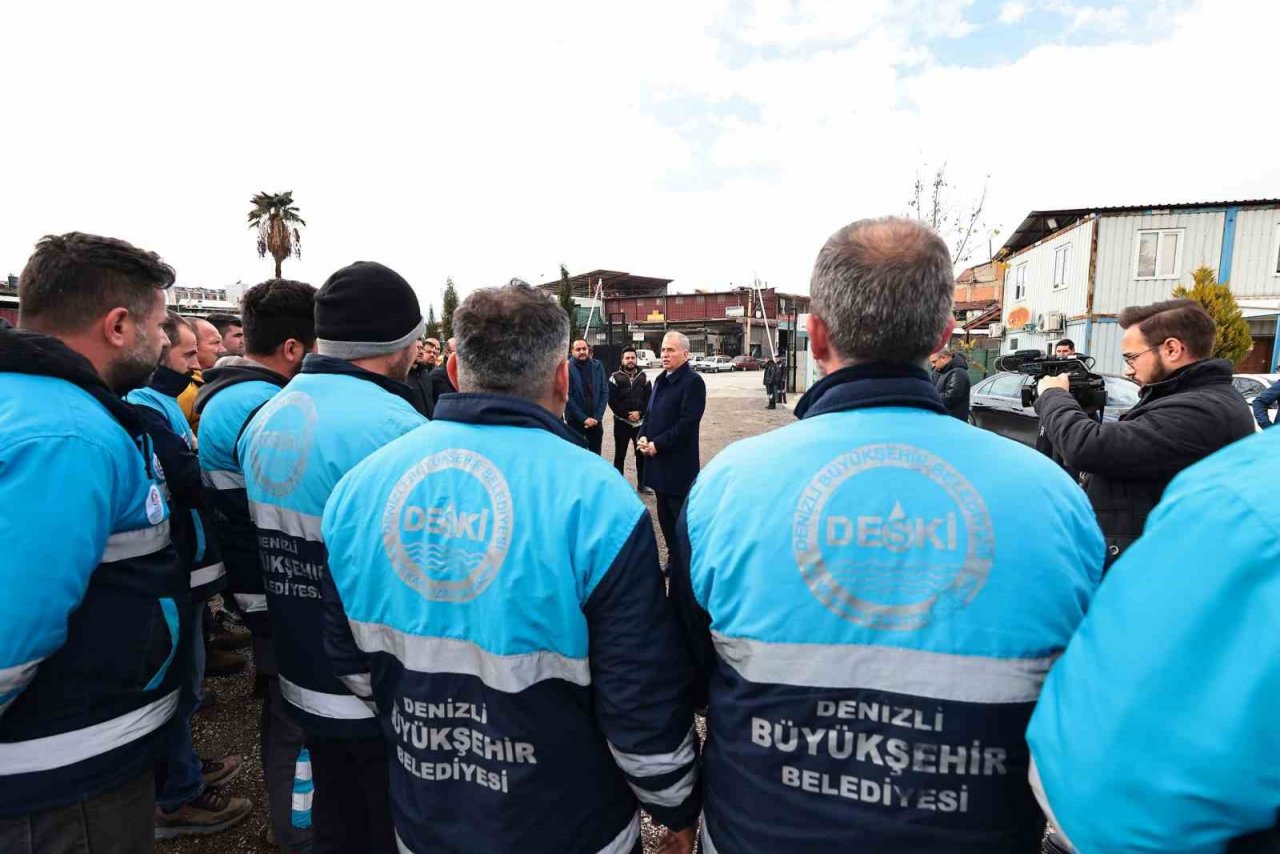 Denizli Büyükşehir tüm imkanlarıyla deprem bölgesinde