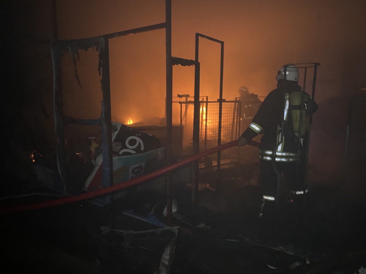 Adıyaman’da alışveriş merkezinde korkutan yangın