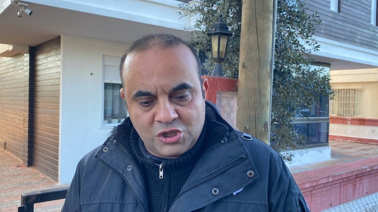 Kendisini asansör dairesine kilitleyen hırsızlık şüphelisi gözaltına alındı