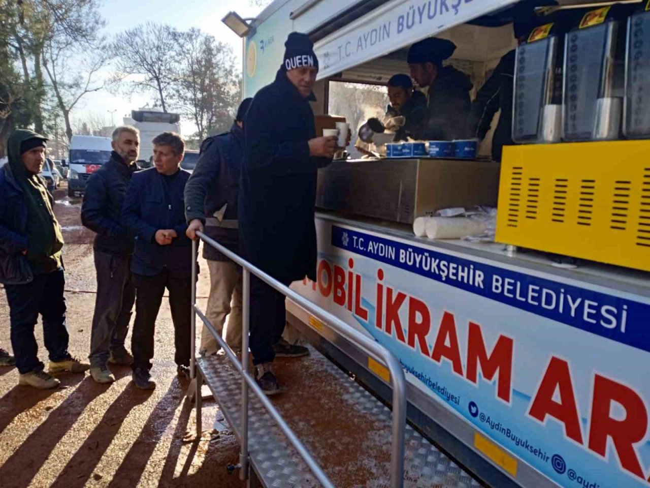 Aydın Büyükşehir Belediyesi’ne ait mobil aşevi Adıyaman’da