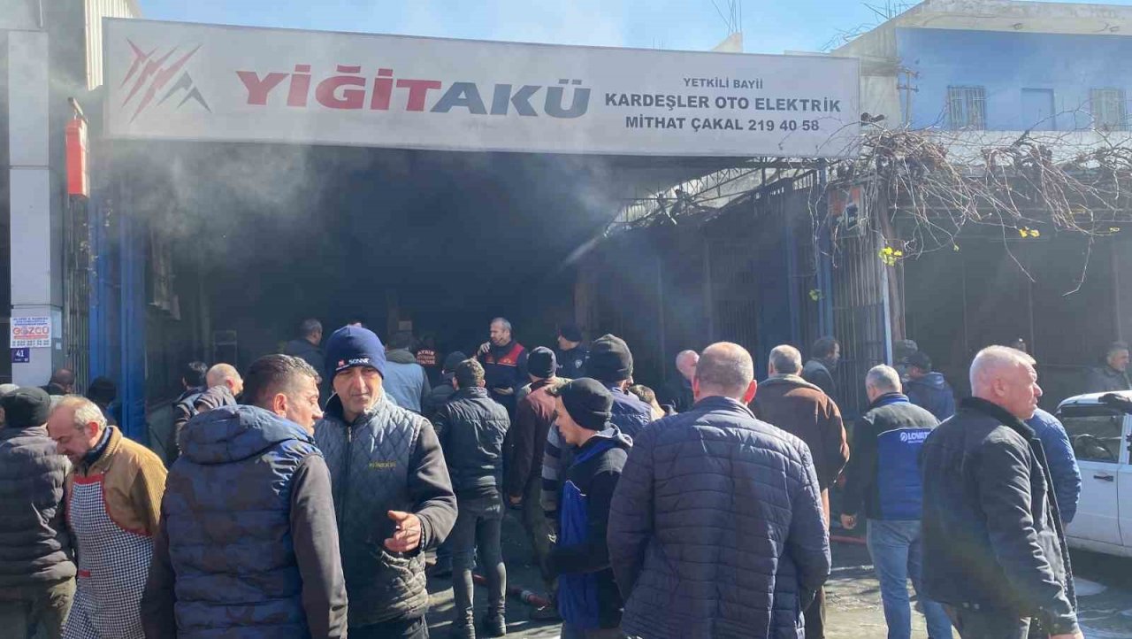Elektrikli ısıtıcıdan çıkan yangın iş yerini kullanılamaz hale getirdi