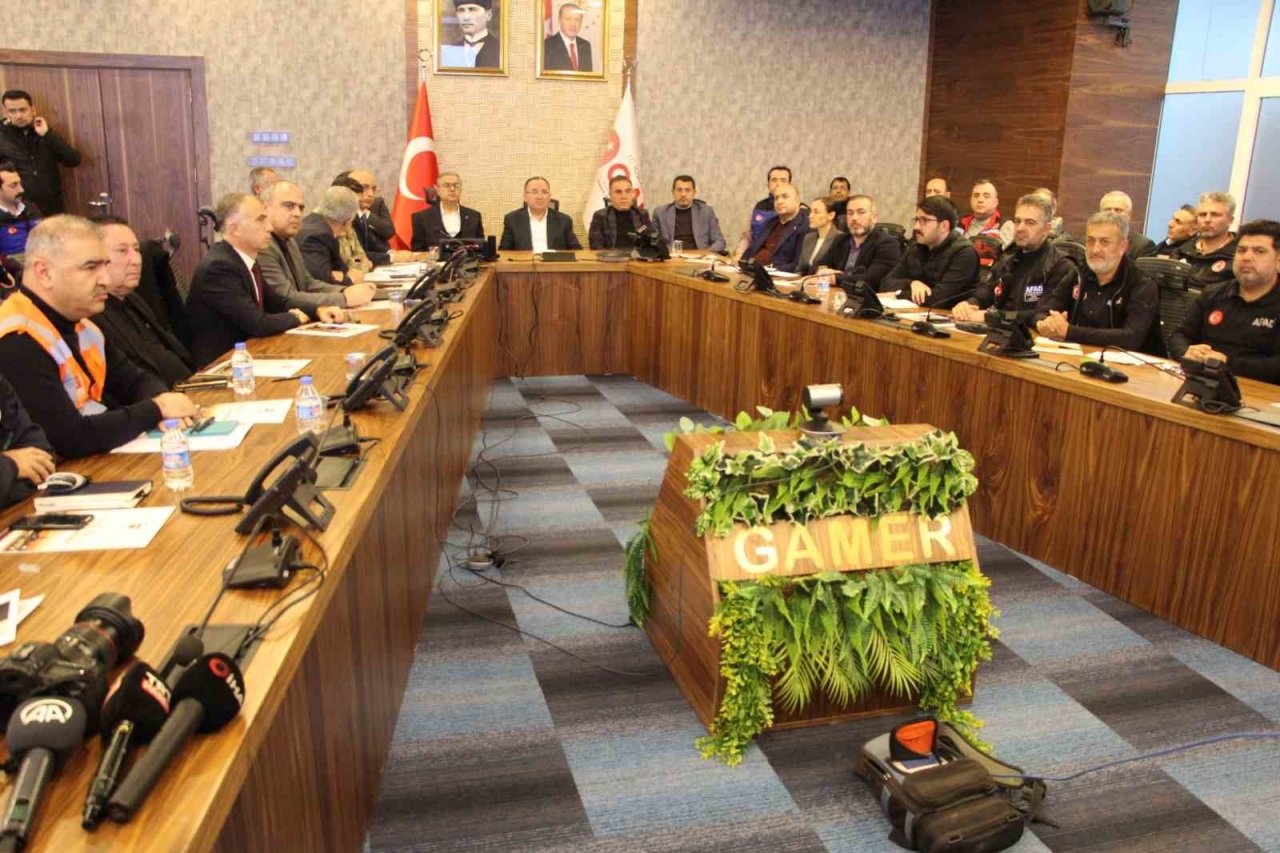 Bakan Bozdağ: “Diyarbakır’da şimdiye kadar 192 kişi vefat etti, bin 91 kişi yaralandı”