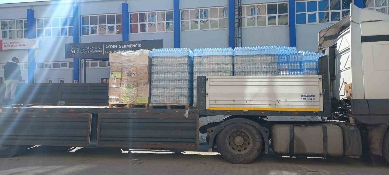 Germencik’te yardım tırları deprem bölgelerine gitmeye devam ediyor