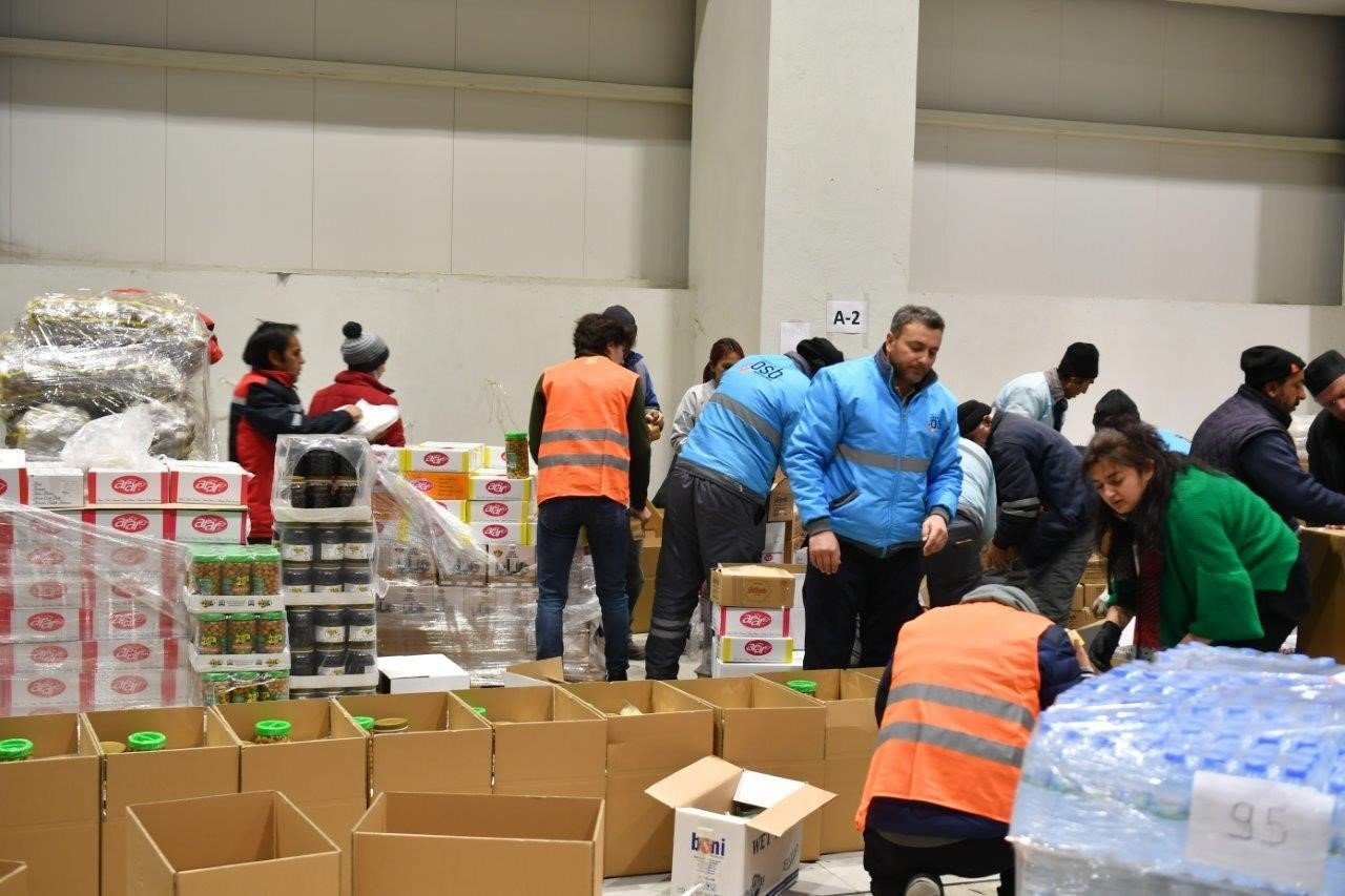 Kayseri OSB, deprem yardımları koordinasyonun merkezi oldu