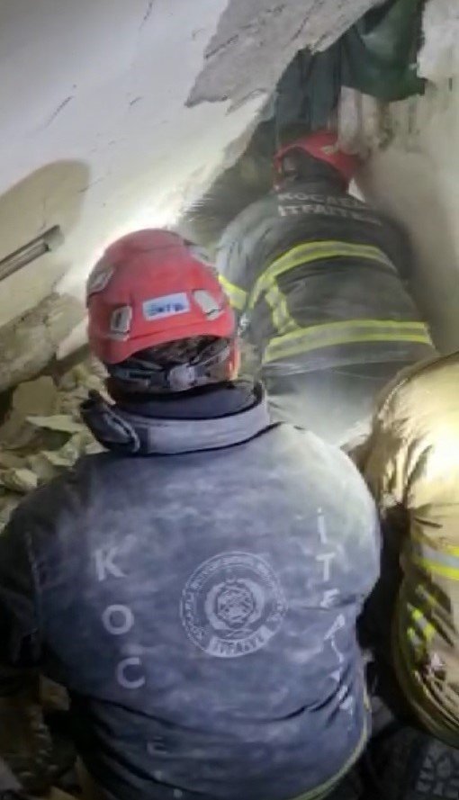 Enkaz altında yaşam mücadelesi veriyordu, 89 saat sonra kurtarıldı