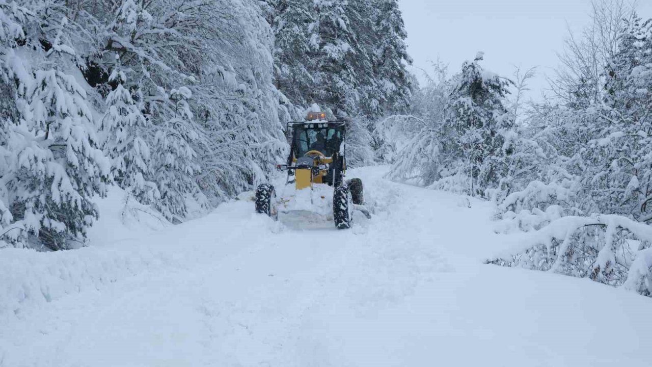 Samsun’da karla mücadele