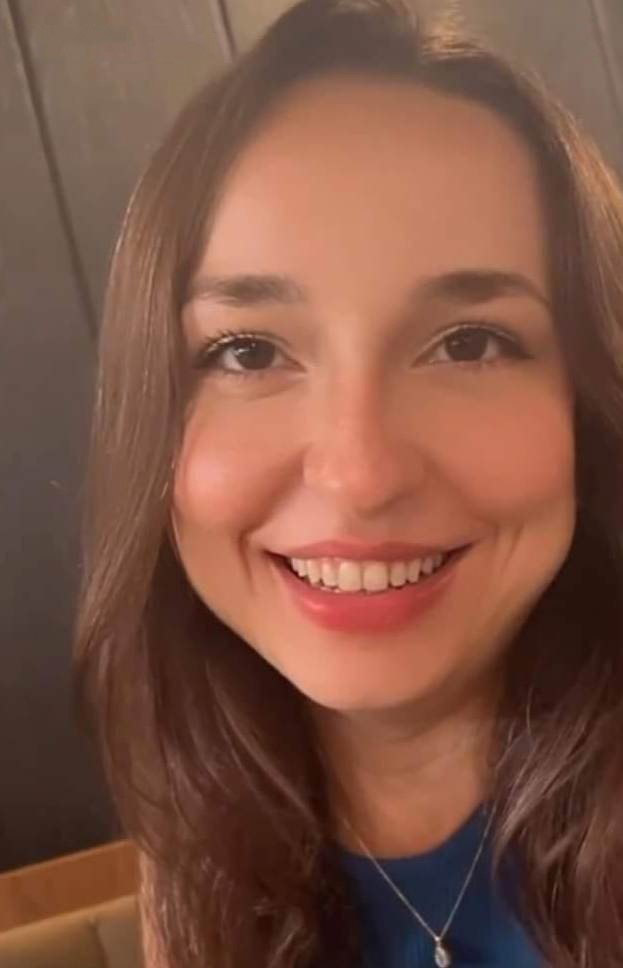 Depremde hayatını kaybeden genç öğretmene veda