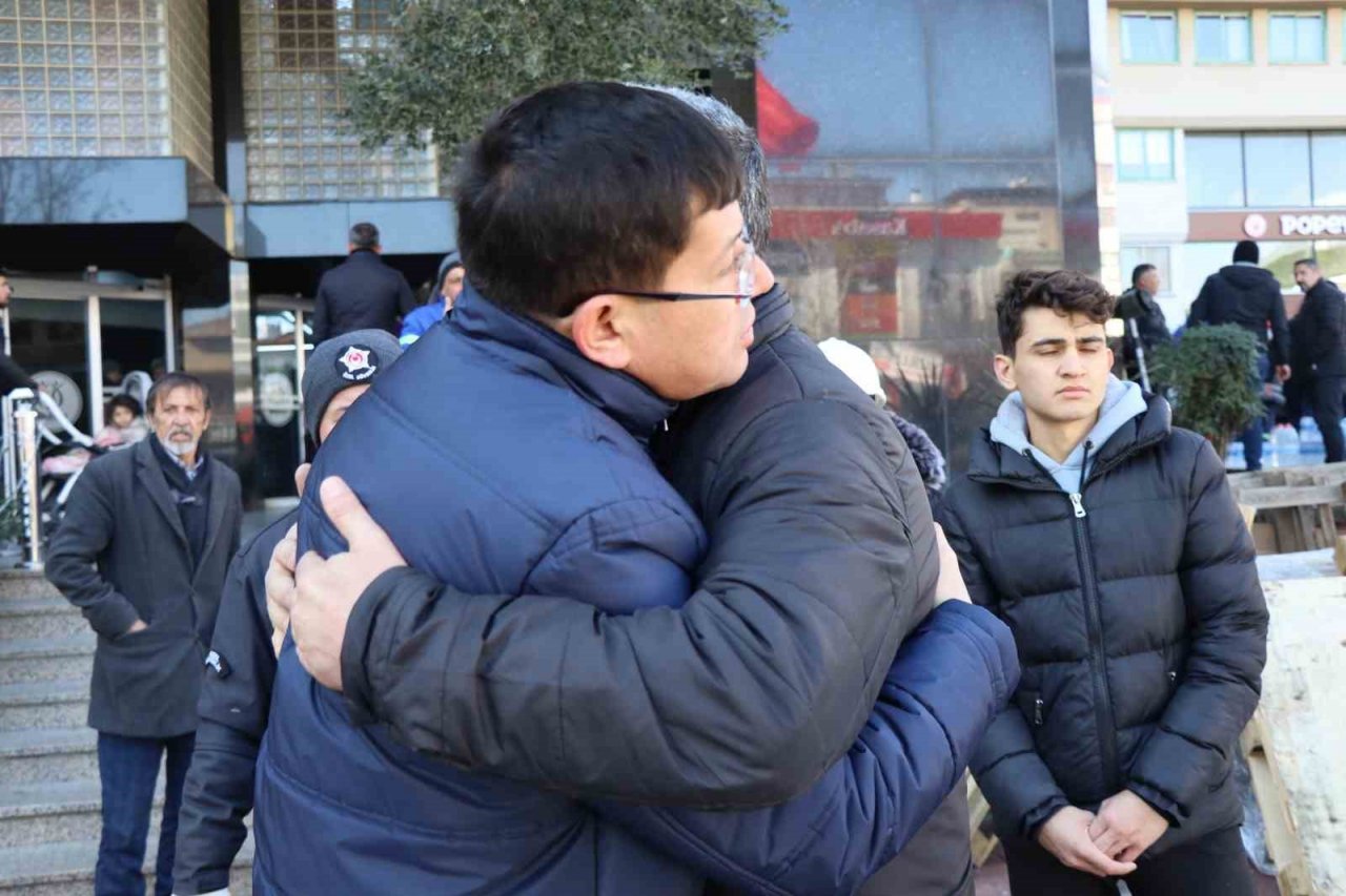 Nazilli’den 117’nci yardım aracı deprem bölgesine gönderildi