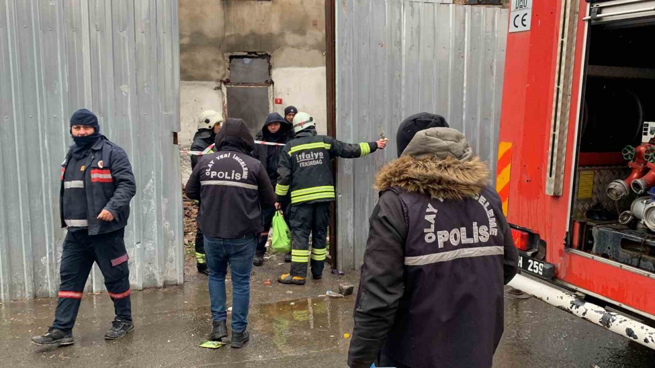 Metruk bina alev alev yandı: 2 ölü