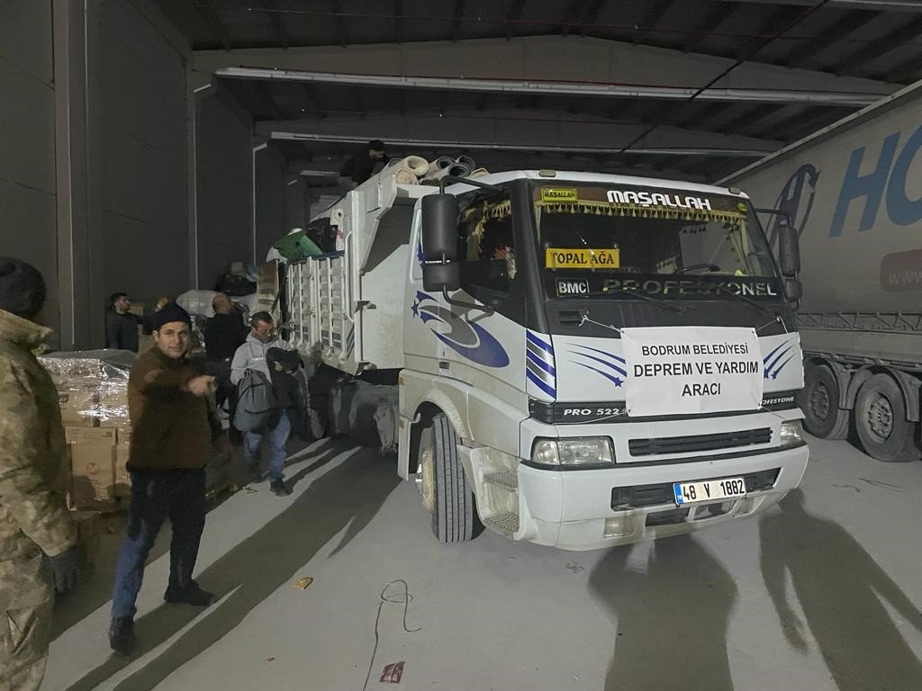 Deprem bölgesinde sıcak yemek