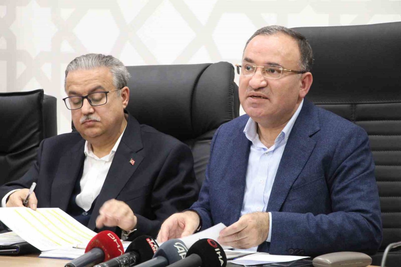 Adalet Bakanı Bekir Bozdağ’dan açıklamalar