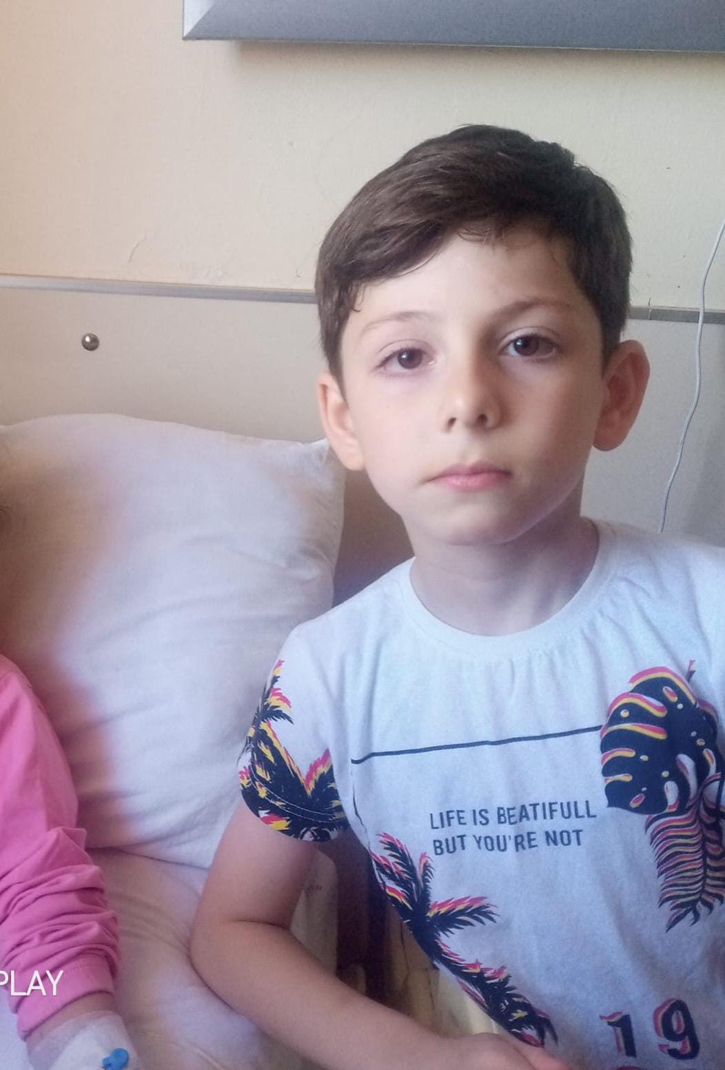 Enkazdan 106 saat sonra sağ çıkarıldı, ilk isteği döner ekmek oldu