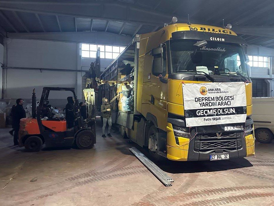 Yenimahalle Belediyesi’nden deprem bölgelerine yardım
