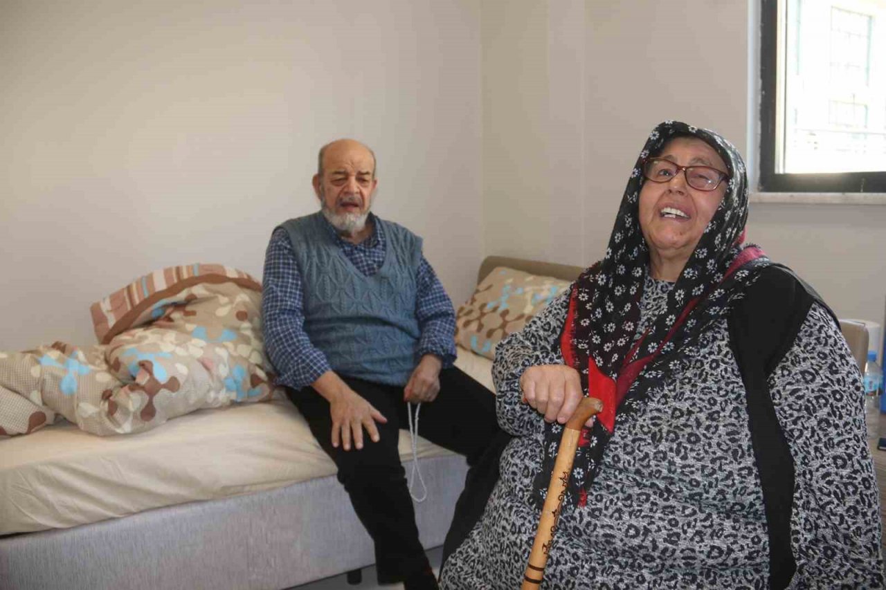 Depremzedeler Fethiye’deki yurda yerleştirildi