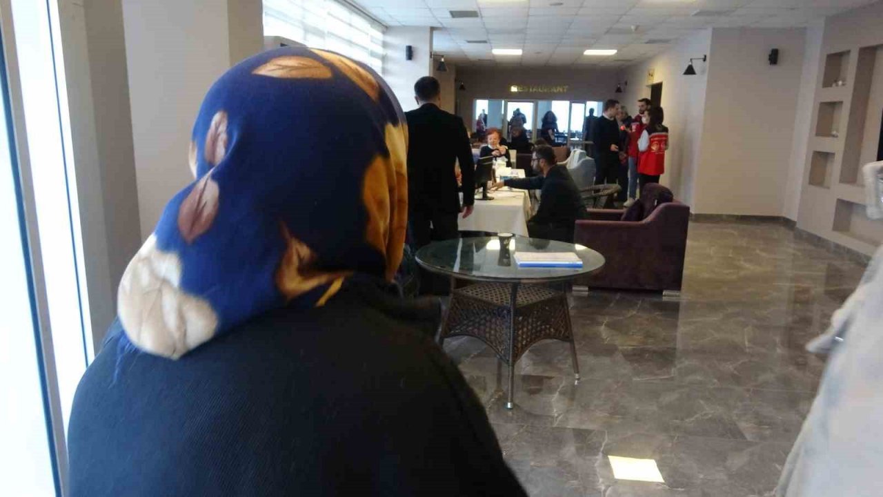 Depremzedeler Marmaris’te otellerde ağırlanıyor