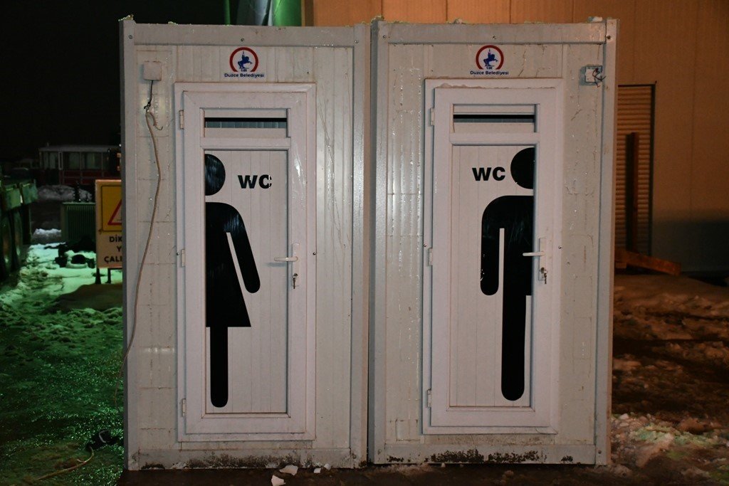 Düzce Belediyesi tuvalet ve lavabo üretimine geçti