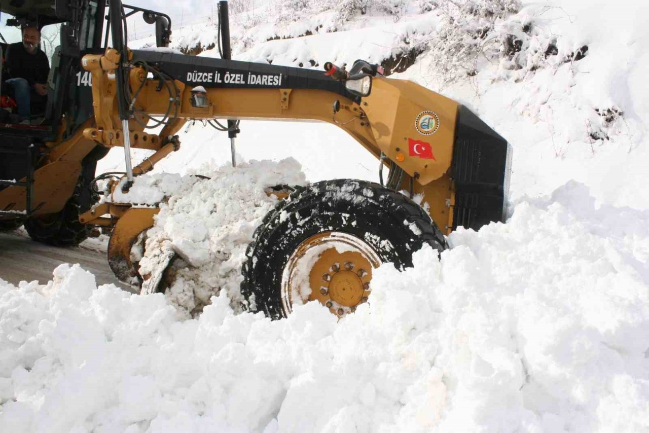 Düzce Özel İdare ekipleri hastalar için seferber oluyor