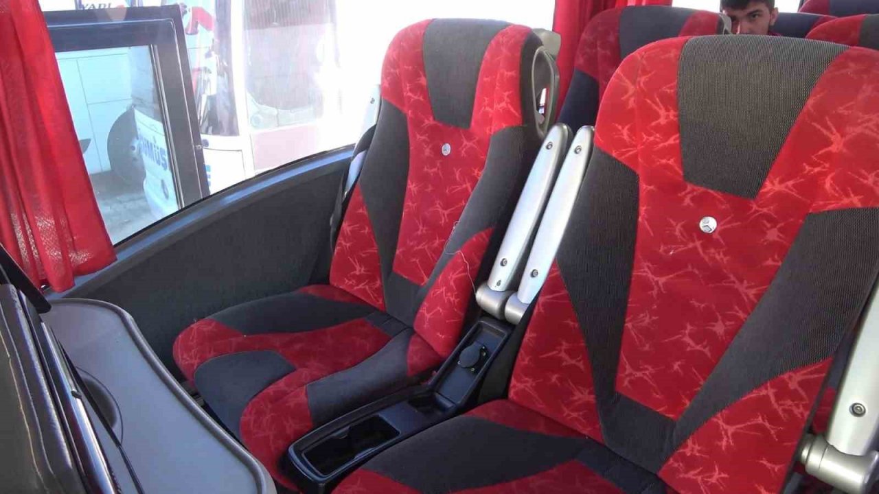 Depremden kaçan Suriyeli depremzedeyi ölüm otobüste yakaladı