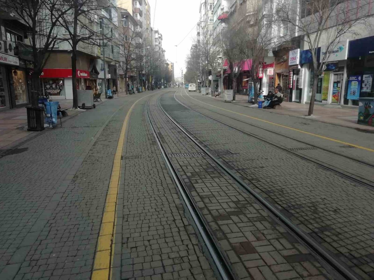 Eskişehir’in beyaz örtüsü kayboldu